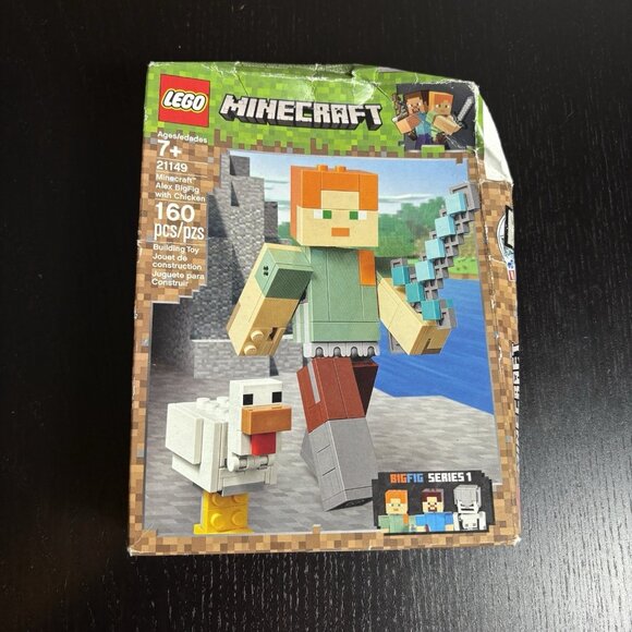 LEGO Minecraft Alex BigFig with Chicken Set 21149 NEW in Damaged Box - Picture 1 of 4